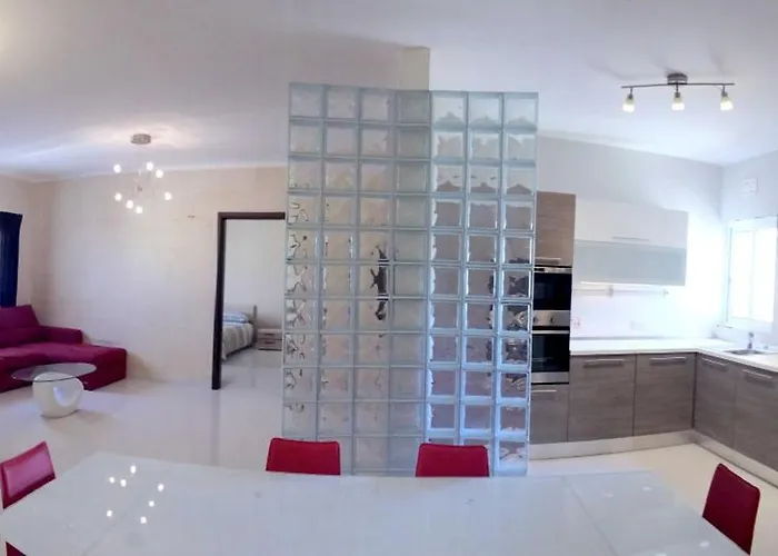 B3 Misrah Ta Cenc * Sannat